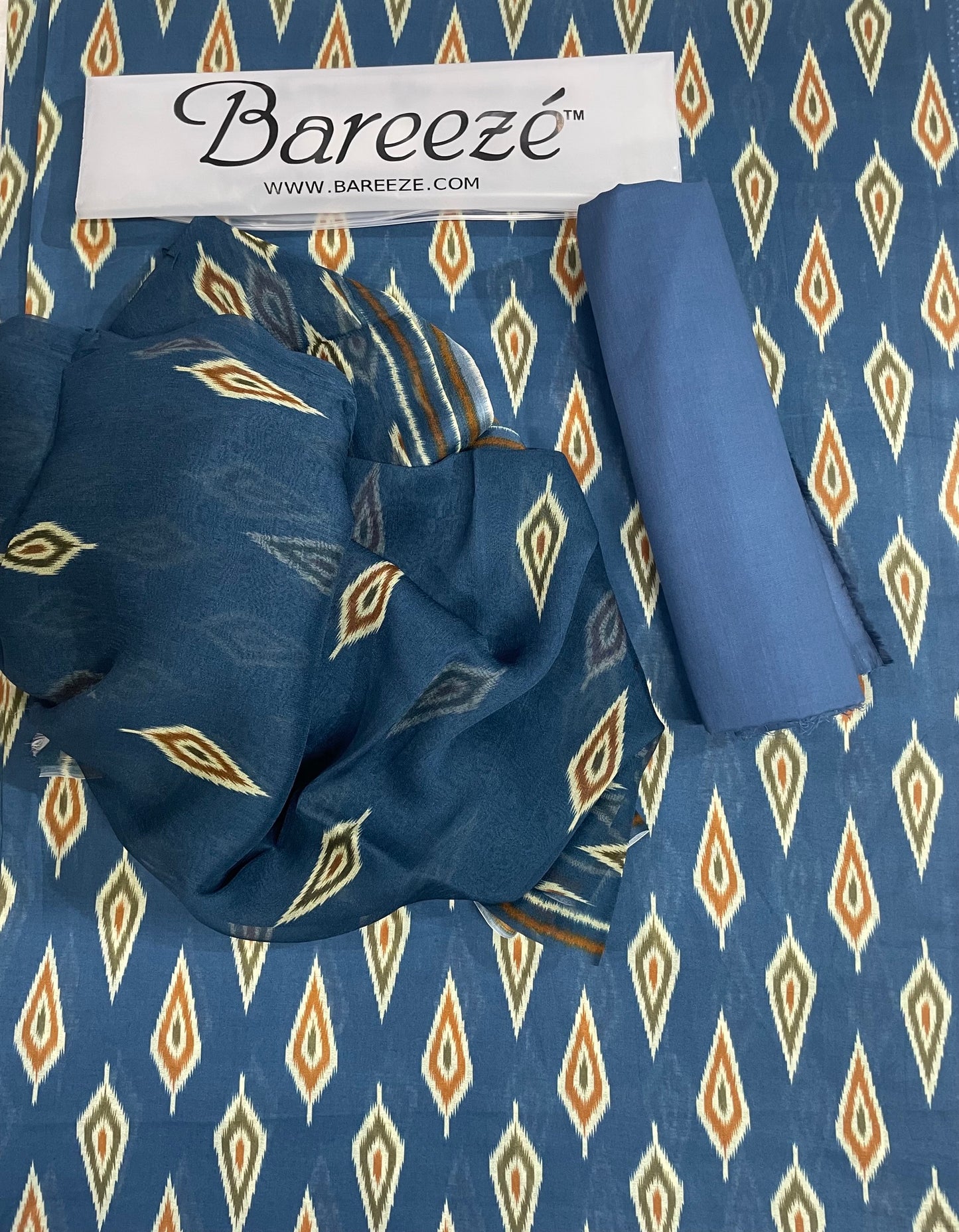 Bareeze Printed 3pc Suite with Chiffon Dupatta - Design 12