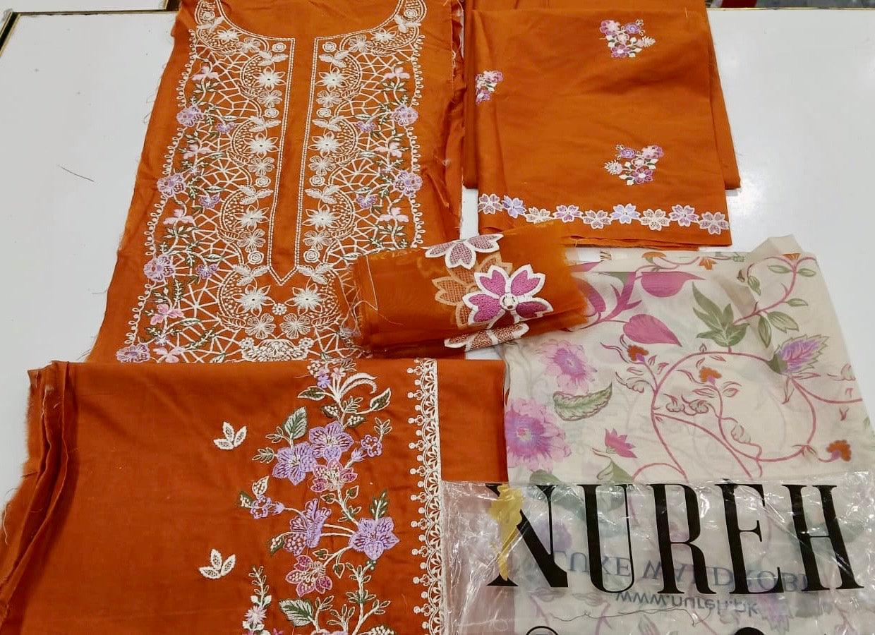 Nureh Riaz Arts Luxury Embroidered 3pc-5