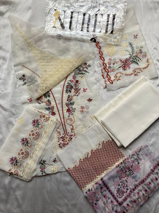 Nureh Winter Viscose Embroidered Suit – White (Unstitched)