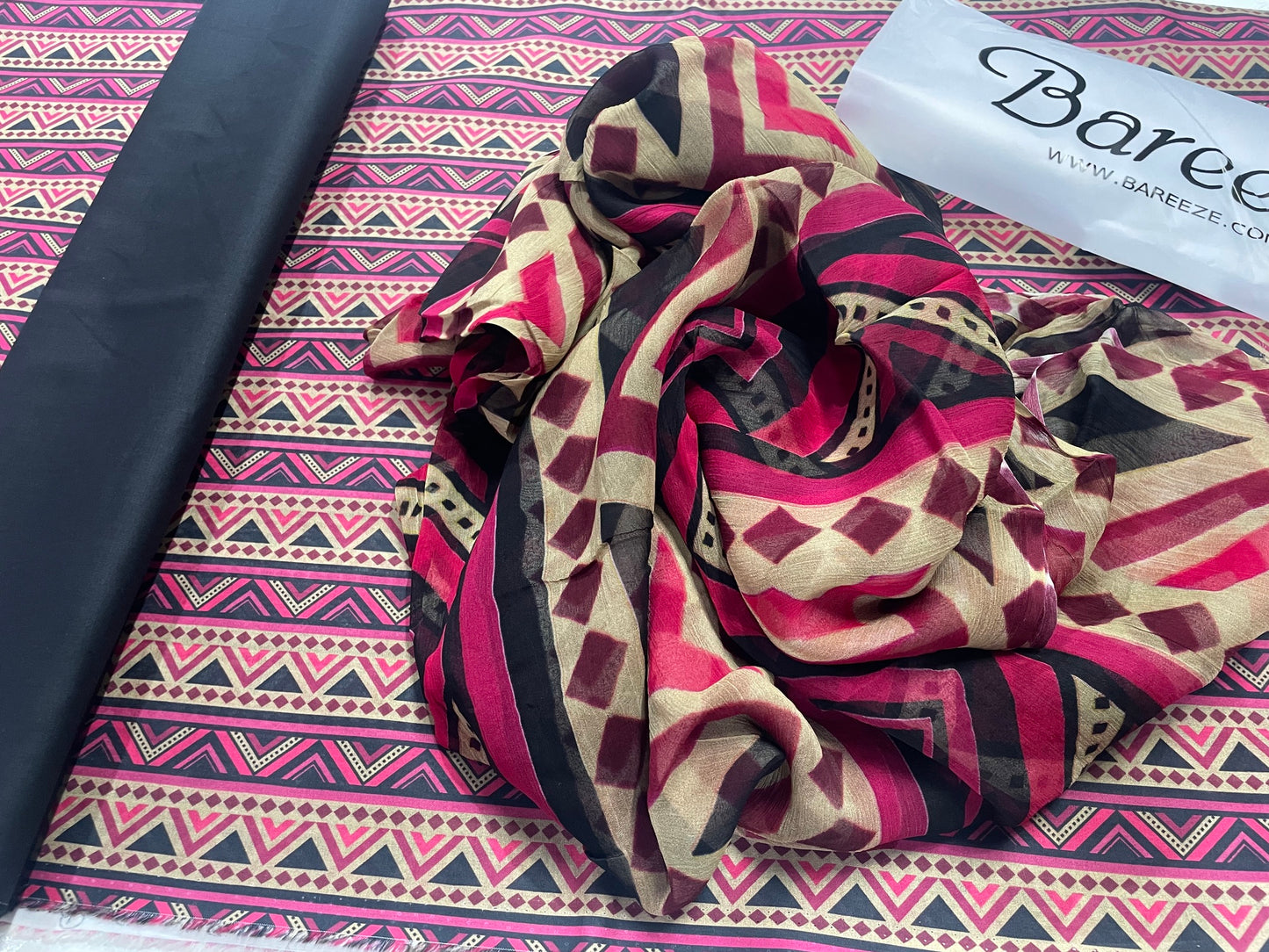 Bareeze Printed 3pc Suite with Chiffon Dupatta - Design 5